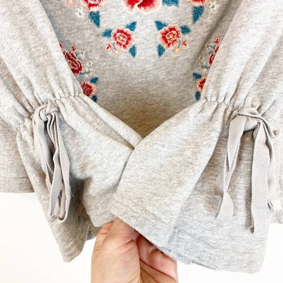 Renvy Small Gray Embroidered Top - Picture 4 of 8